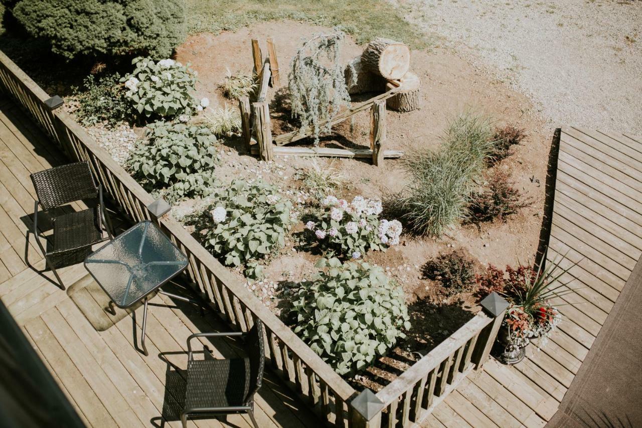 Bye The Bay Bed And Breakfast Ridgetown ภายนอก รูปภาพ